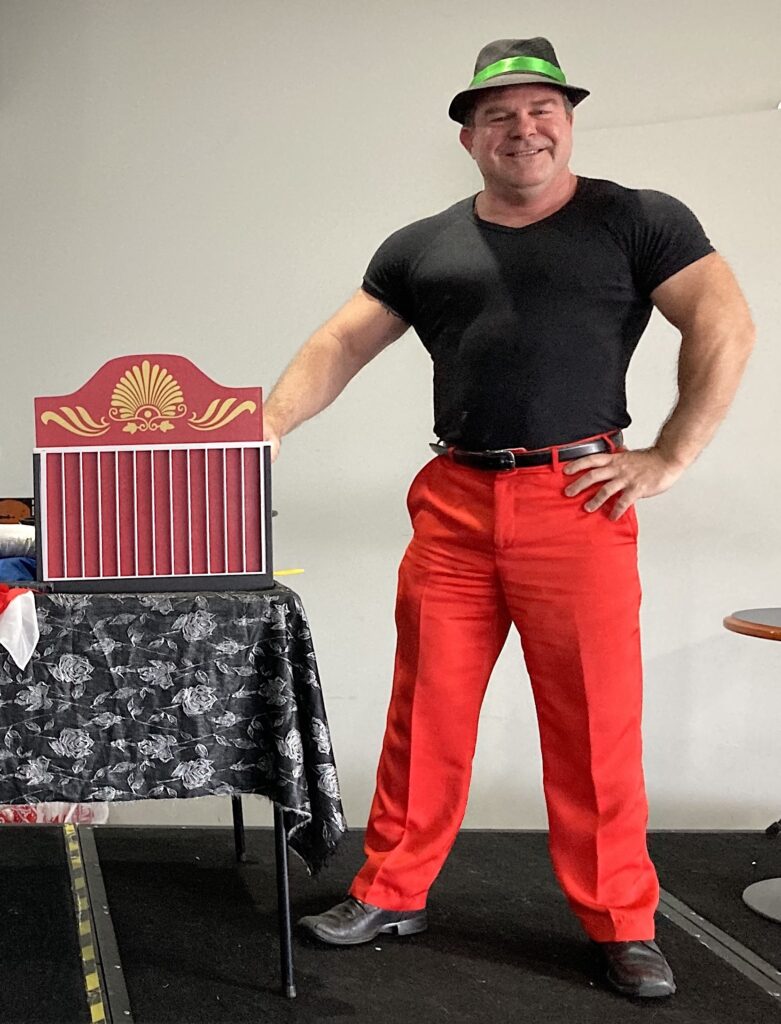 IMG_4918 copy Ready to thrill the Illawarra with his family magic comedy show